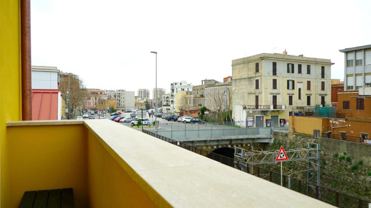 La Lanterna Sul Como Civitavecchia Bagian luar foto
